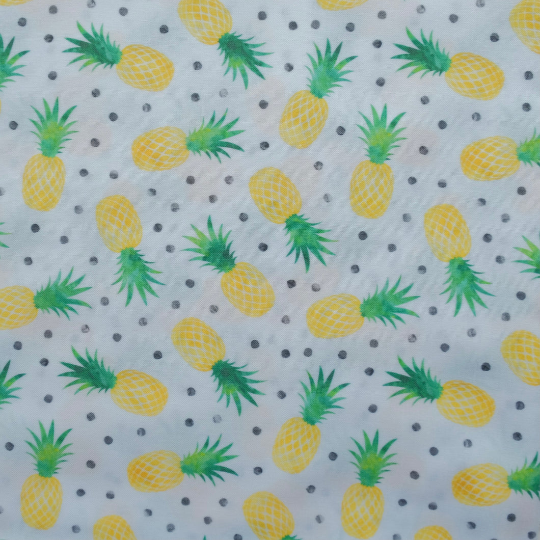 Small Pineapple Bandana